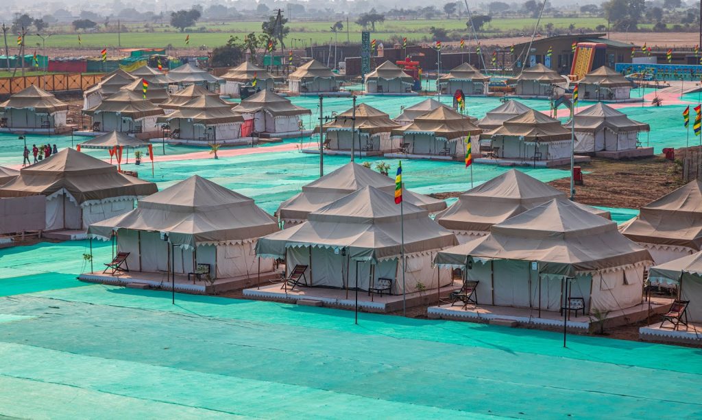 Hanuwantiya tent city, Switzerland of MP